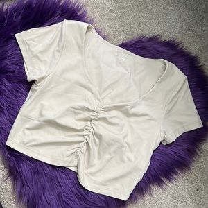 AERIE OFFLINE RUCHED FRONT CROP TOP